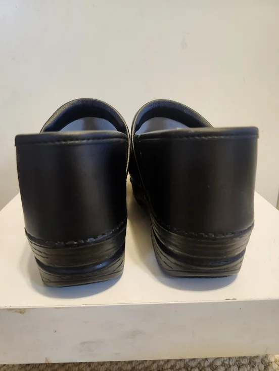 New Dansko XP 2.0 Black Waterproof Leather Closed Back Clogs Sz.8/38 Ret. $165 - Picture 6 of 8